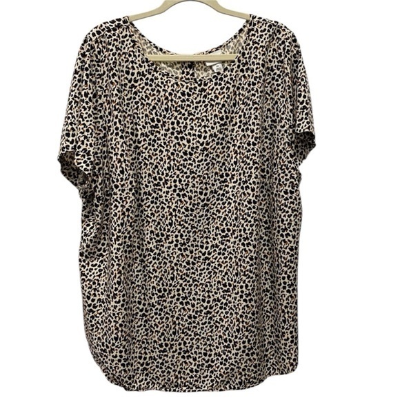Ava & Viv Tops - Button Back Blouse